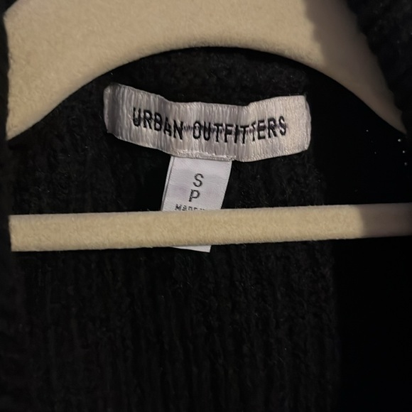 Urban outfitters black quarter zip cable see we are full sleeves - Picture 3 of 7